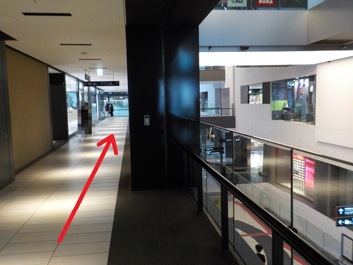 JR大阪駅中央口から、マイネオショップ|グランフロント大阪北館3階への行き方
