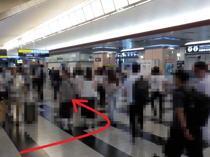 JR大阪駅「中央口」から、阪急大阪梅田駅への行き方