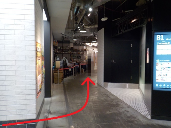 御堂筋線・梅田駅から、マクドナルド LINKS UMEDA店への行き方