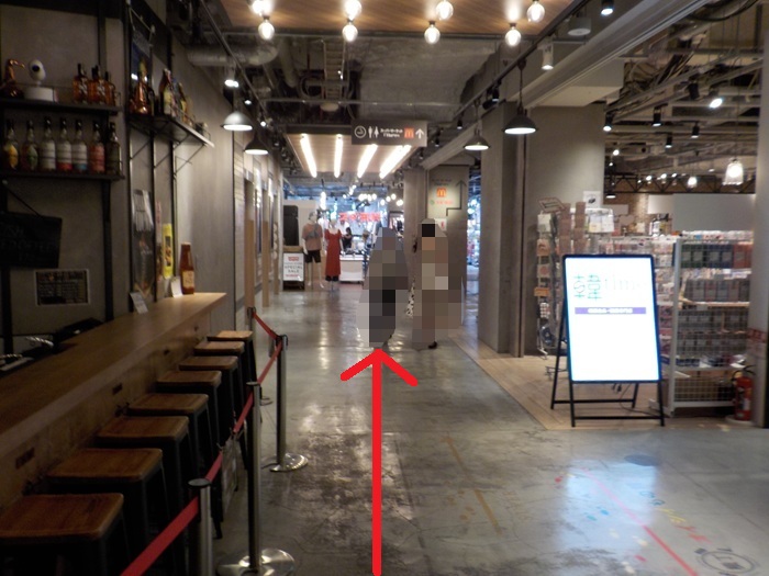御堂筋線・梅田駅から、マクドナルド LINKS UMEDA店への行き方
