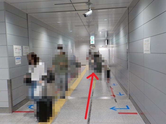 新幹線・新大阪駅27番ホームからJR線のりかえ口への行き方
