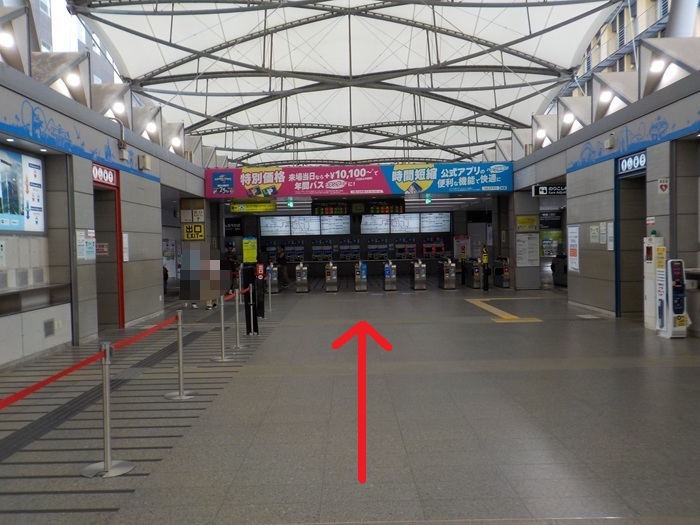 JR西九条駅からUSJ（ユニバ）への行き方｜改札口から入口まで写真で案内