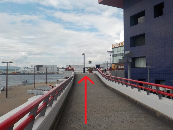 船で海遊館へ!片道900円・約10分の船旅|ユニバーサルシティ駅の改札から海遊館まで写真で案内